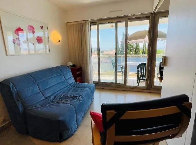 Floriana Apartment Cannes